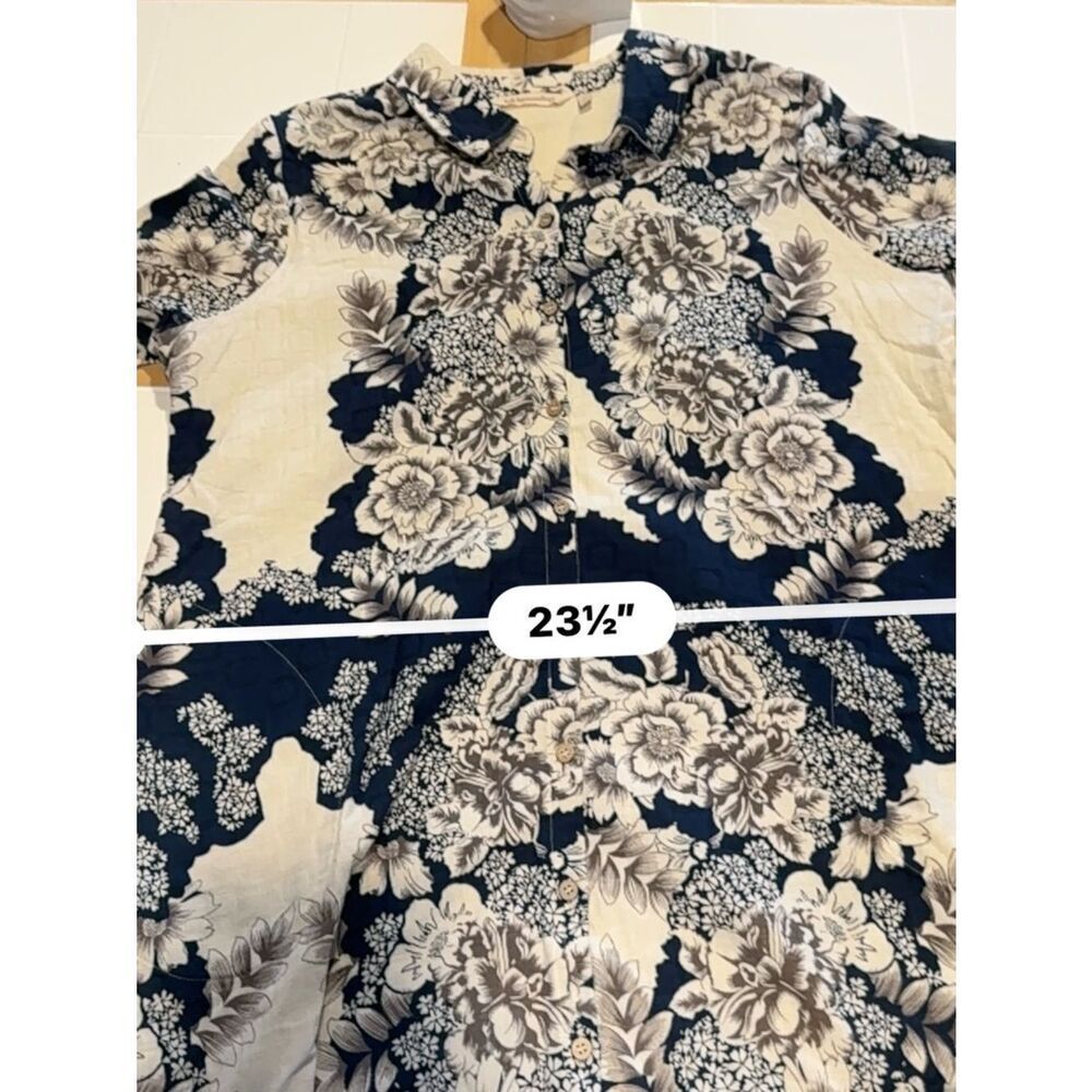 Soft Surroundings Floral Tunic Top XL Blue Cream Button Front Boho Blouse - Picture 9 of 12